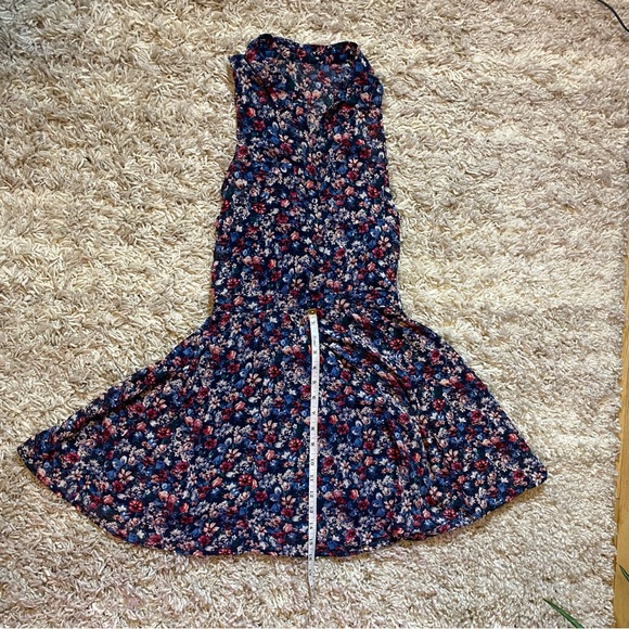 Hollister XS flowy floral dress with slip - Picture 6 of 7